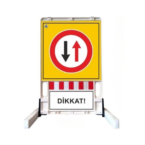 Karşıdan Gelene Yol Ver Katlanır Uyarı Levhalı Bariyer Karşıdan Gelene Yol Ver Katlanır Uyarı Levhalı Bariyer